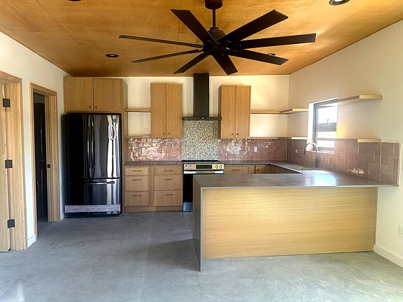 3rd image of 3410 Thorpe Ave #3408