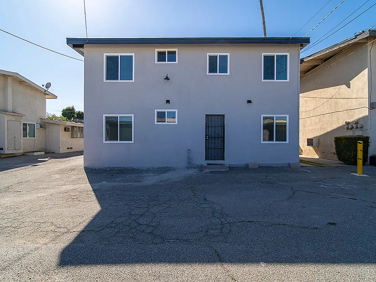 130 S California St #B — Photo 9