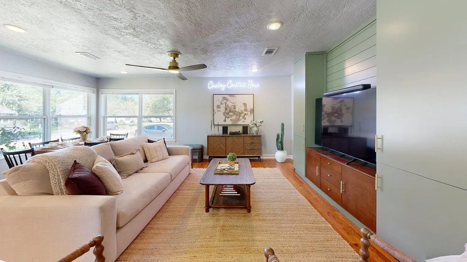 3 bed, 2.0 bath, $9,915 — Photo 1