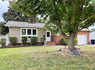 9 Linda Dr, Newport News, VA 23608