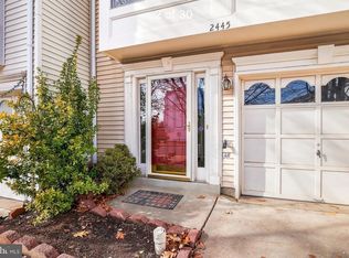 2445 Wheat Meadow Cir, Herndon, VA 20171