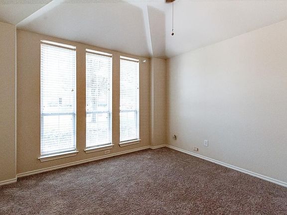 4th image of 2504 Brandywine Dr