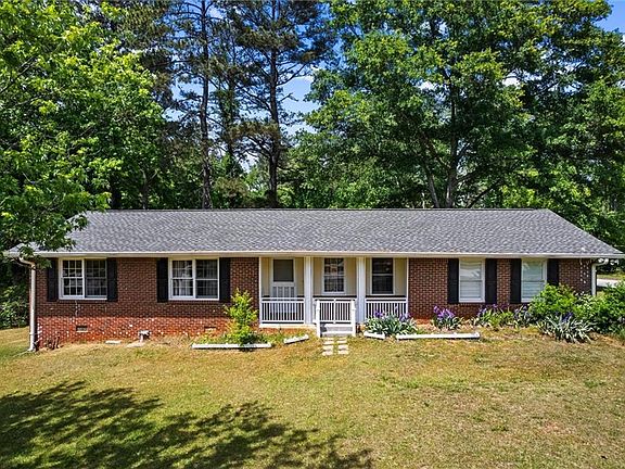 4th image of 999 Chestnut Oak Ct