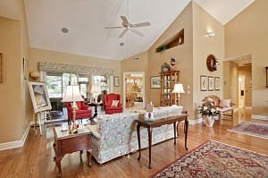 5th image of 100 Vinita Ln