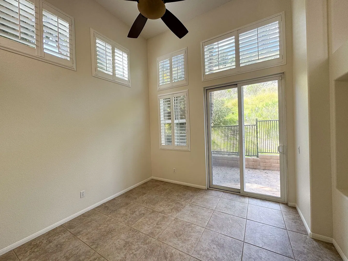 Mission Valley : Escala Detached 3 bedroom, 2.5 bath — Photo 4