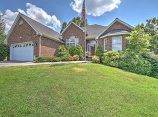 1212 Hillendale Rd, Gray, TN 37615