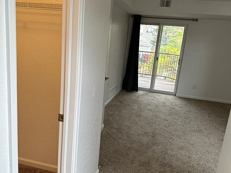 Master, Closet and room