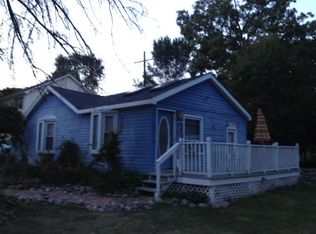 19611 Clement Rd, Northville, MI 48167