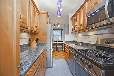 Sold by Space Marketing Shop