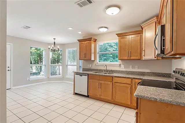 14406 Lake Catherine Dr — Photo 7