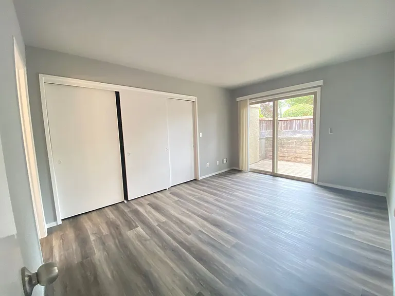 4 Montsalas Dr — Photo 15