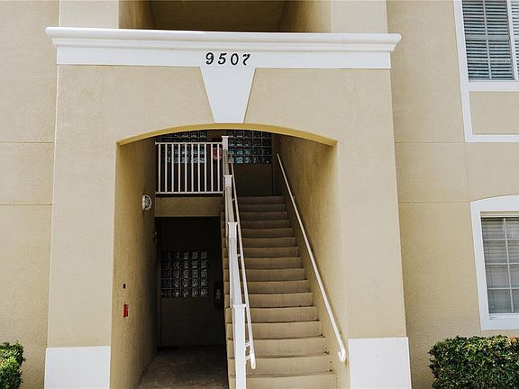 2nd image of 9507 Amberdale Ct Unit 202