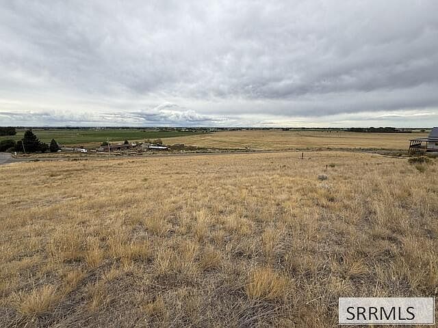 2nd image of E Presto Rd