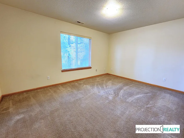 33918 SE Oak St — Photo 16