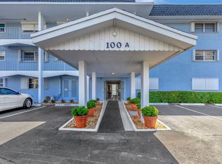100 Shore Ct APT 304, North Palm Beach, FL 33408