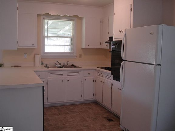 5th image of 101 Wildrose Ln