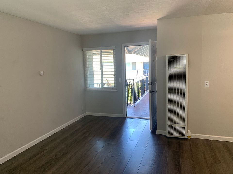 1st image of 1895 The Alameda APT 12