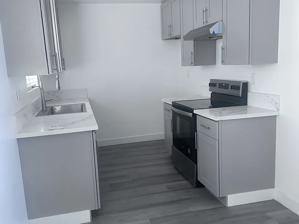 Casa Mar Vista Apartments