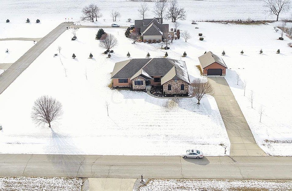1st image of 4457 Meadowgrove Dr