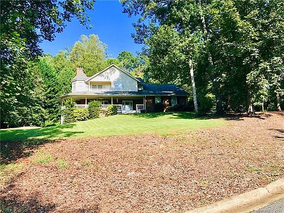 2nd image of 1819 Little John Dr