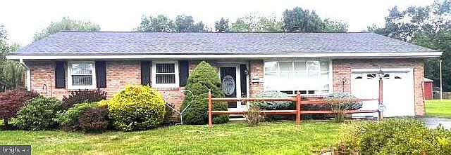 1st image of 129 Hall Rd