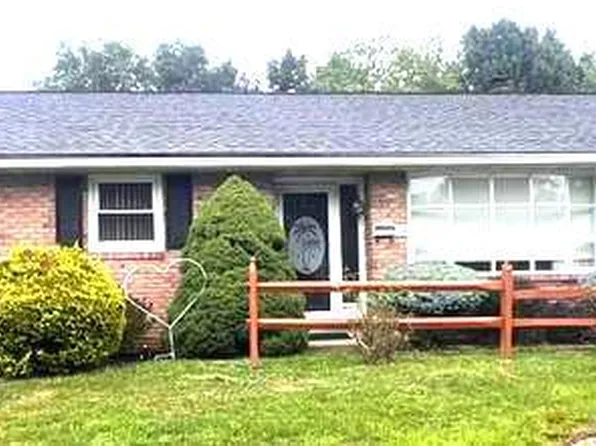 129 Hall Rd, Shoemakersville, PA 19555