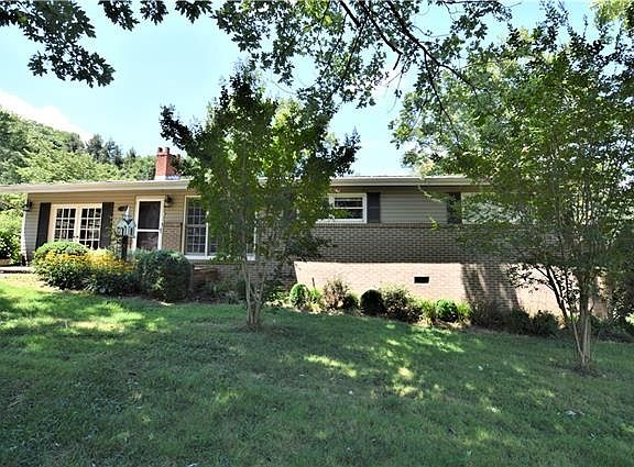 4th image of 1928 Marigold Ln SE