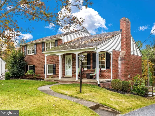 105 Plainview Ave, Mount Airy, MD 21771