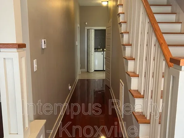 229 Deaderick Ave, Knoxville, TN 37921