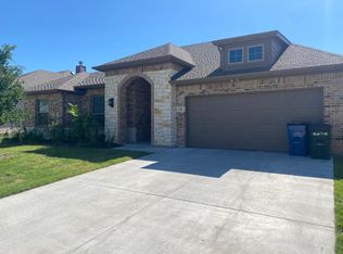 120 Gardenia Dr, Azle, TX 76020