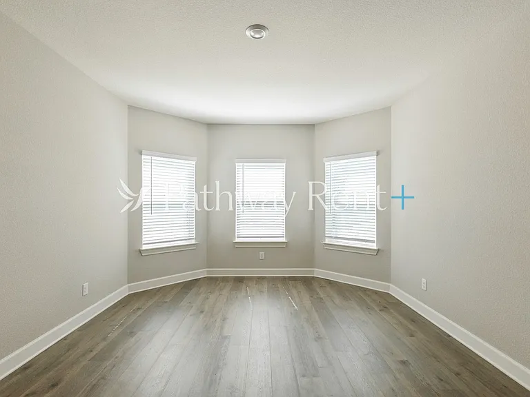 1101 Costa Vista Trl — Photo 3