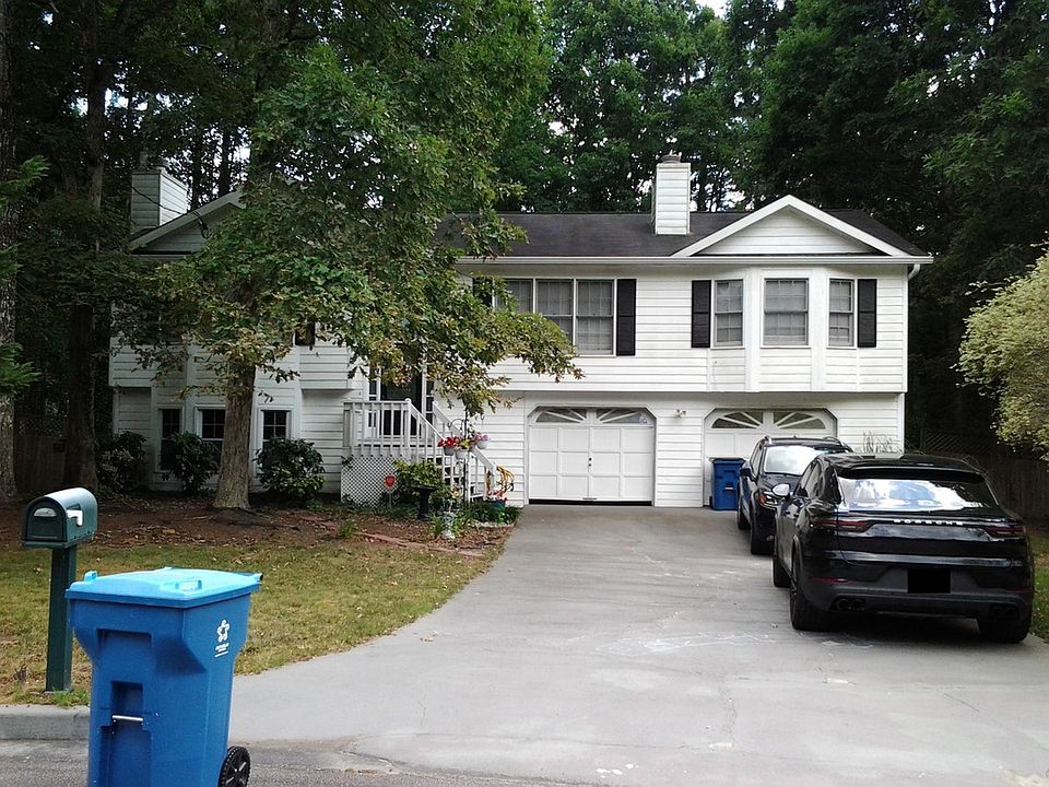 1st image of 1385 Chalet Cir