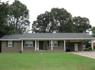 1913 Laurel Ln, Stuttgart, AR 72160