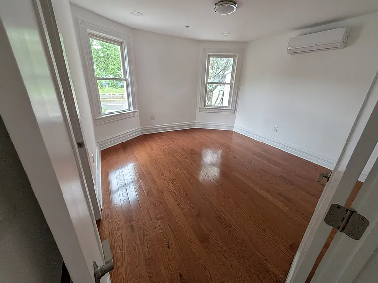 73 3rd Ave — Photo 16