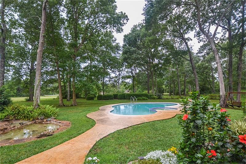 1st image of 26727 Fairway Oaks Ct
