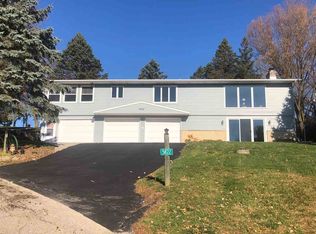 5822 Madsen Cir, Oregon, WI 53575