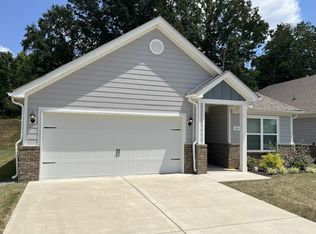 1003 Autumnwood Dr, Dickson, TN 37055