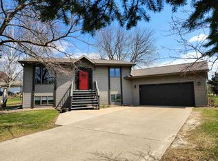 12902 Flicker Rd, Tomah, WI 54660