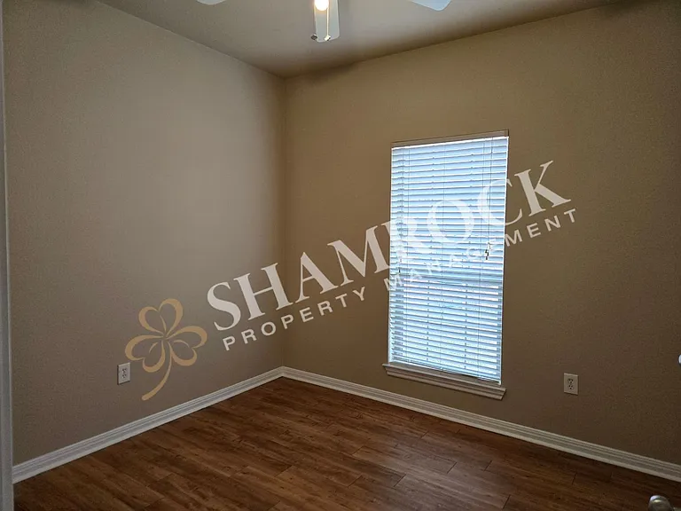 2117D Columbus Ave — Photo 14