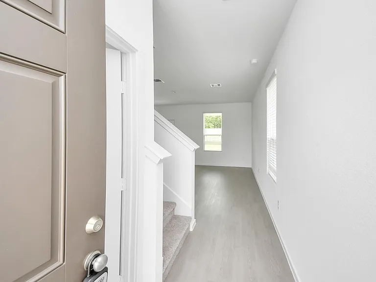 6922 Bens Lndg — Photo 4