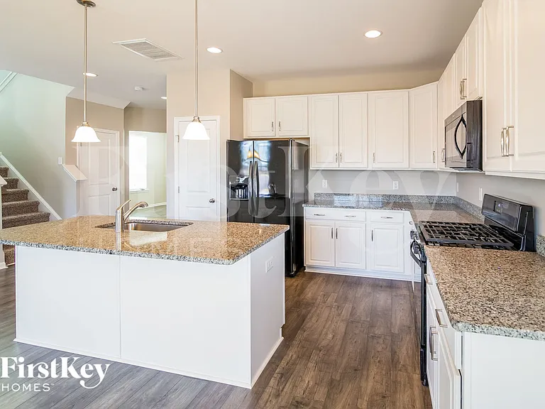 483 Spectrum Rd — Photo 7