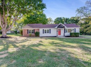 2701 Kenwood Dr, Hopkinsville, KY