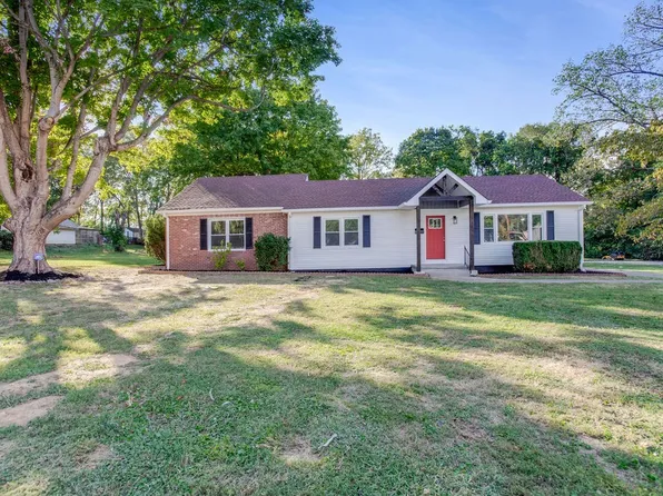 2701 Kenwood Dr, Hopkinsville, KY 42240
