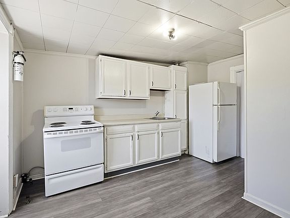 5th image of 534 N Law St APT 3
