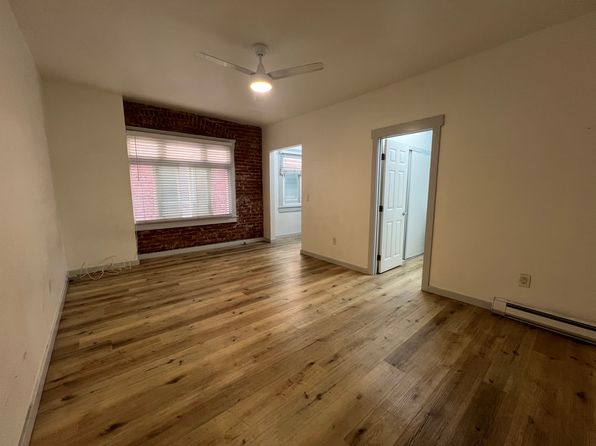 00-319 N Elm Ave #204