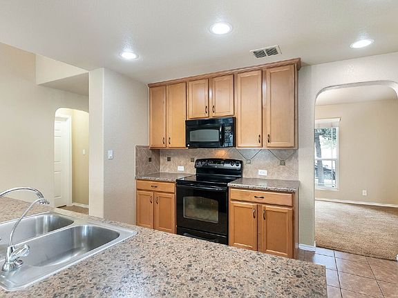 5th image of 7538 Elegante Way