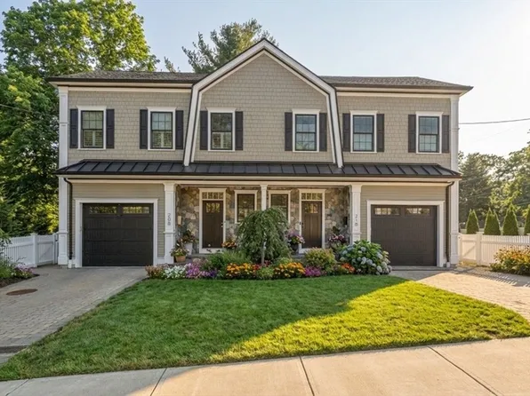 208-210 Evelyn Rd, Newton, MA 02468