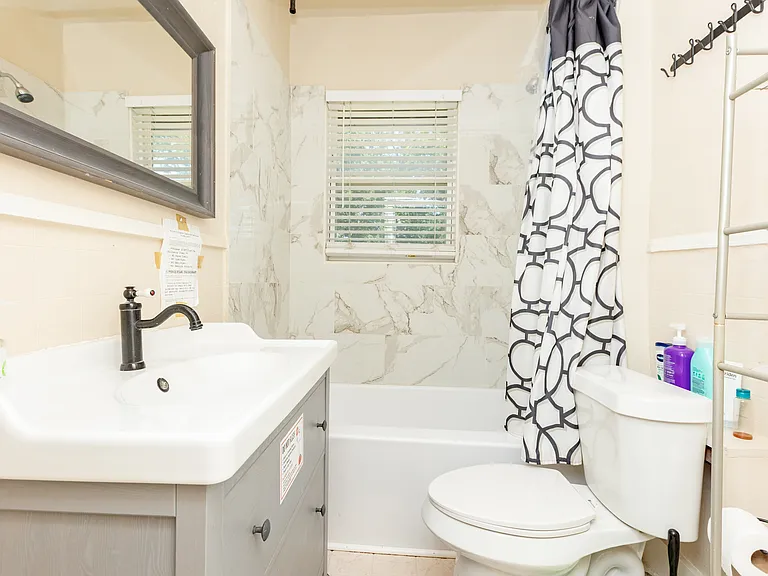 4116 Junius St #4118.5 — Photo 4