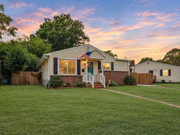 8343 Dickson Dr, Norfolk, VA 23518