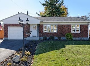 2360 Lawnwood Ave, Schenectady, NY 12304